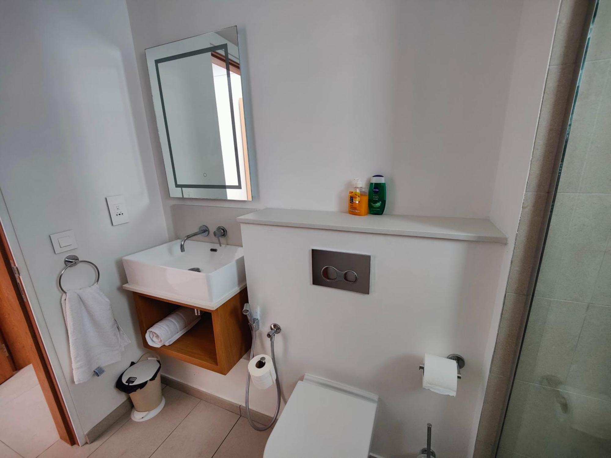 Ocean Point Beach Front Apartment Pointe aux Piments Ngoại thất bức ảnh